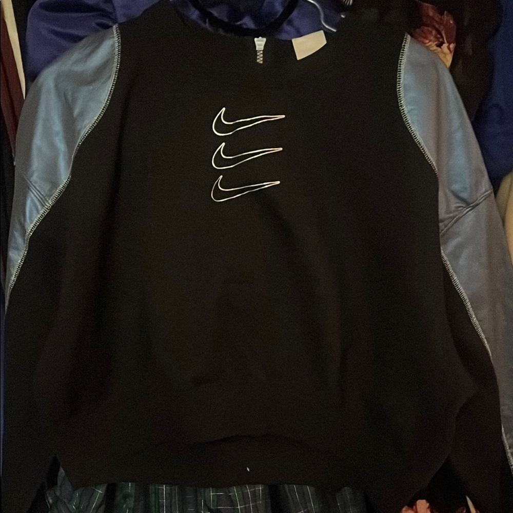 Brand new with tags, dark blue Nike sweater.